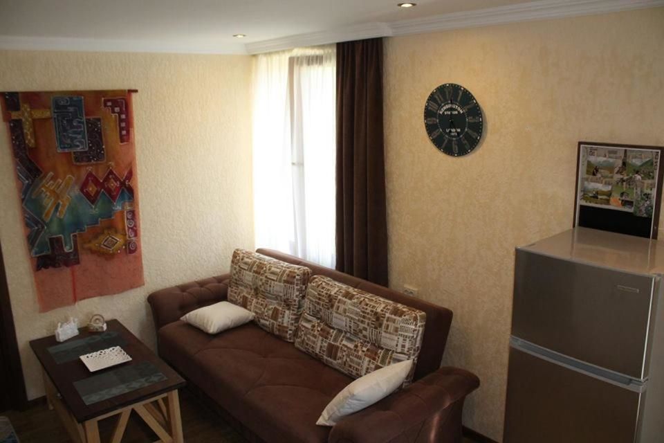 Гостевой дом Guesthouse Coral Местиа-14